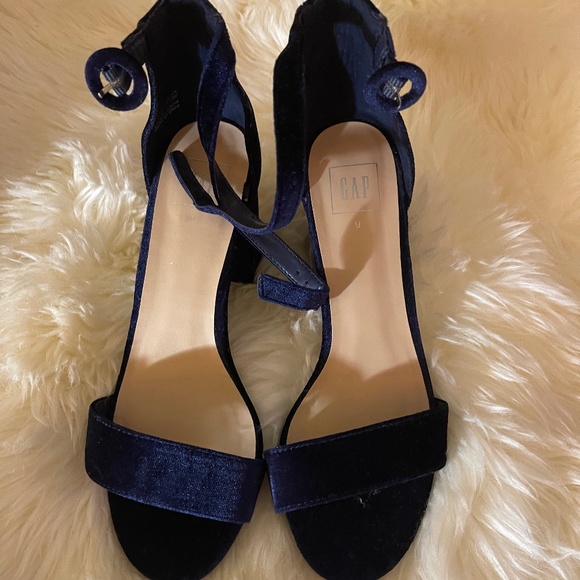 GAP velvet chunky heels - Picture 1 of 3